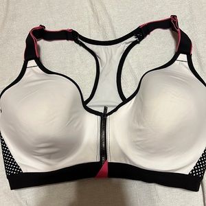Maidenform Sports bra